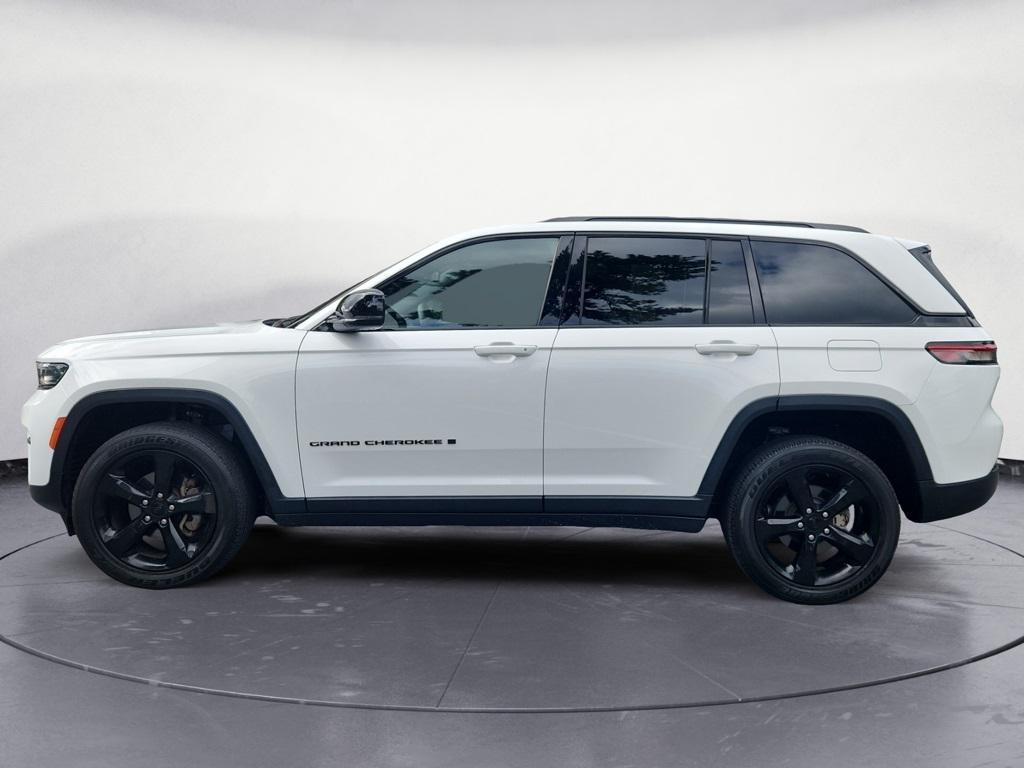 used 2023 Jeep Grand Cherokee car, priced at $32,550