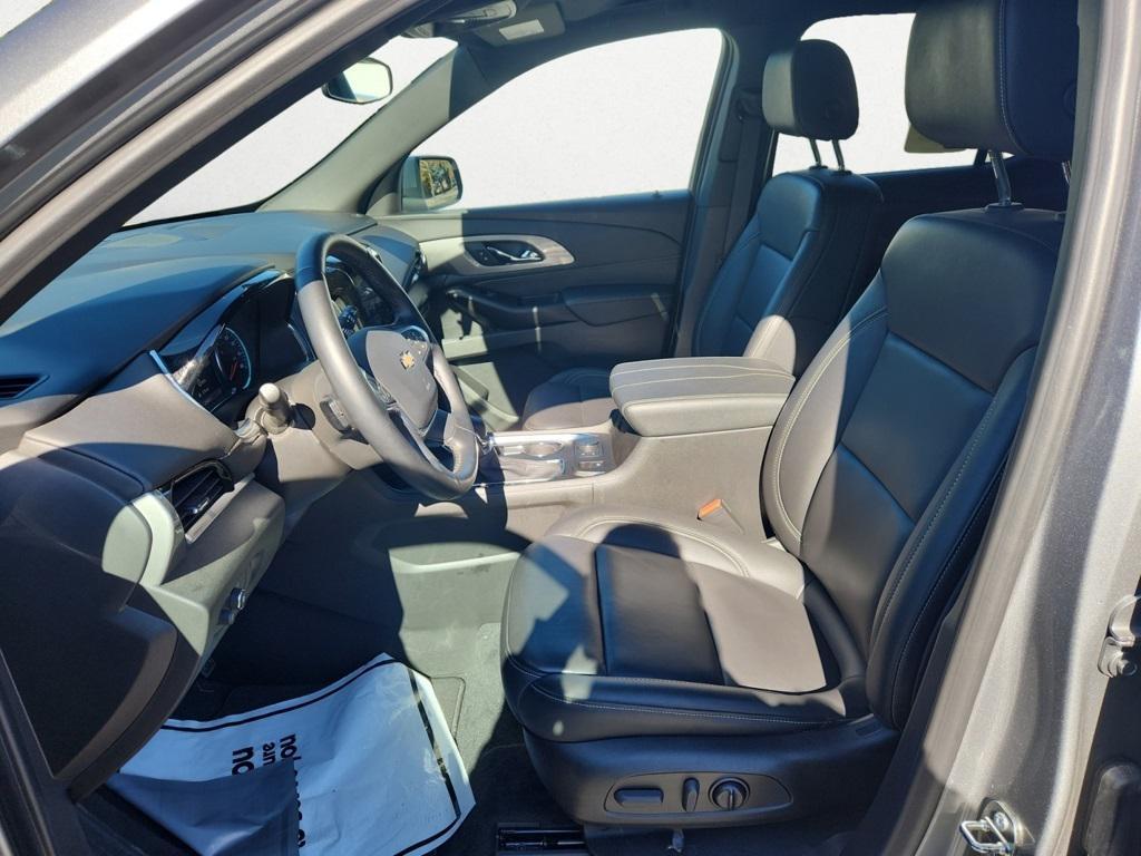 used 2023 Chevrolet Traverse car, priced at $32,900
