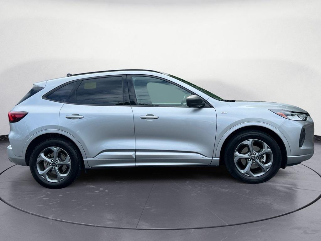 used 2023 Ford Escape car, priced at $20,900