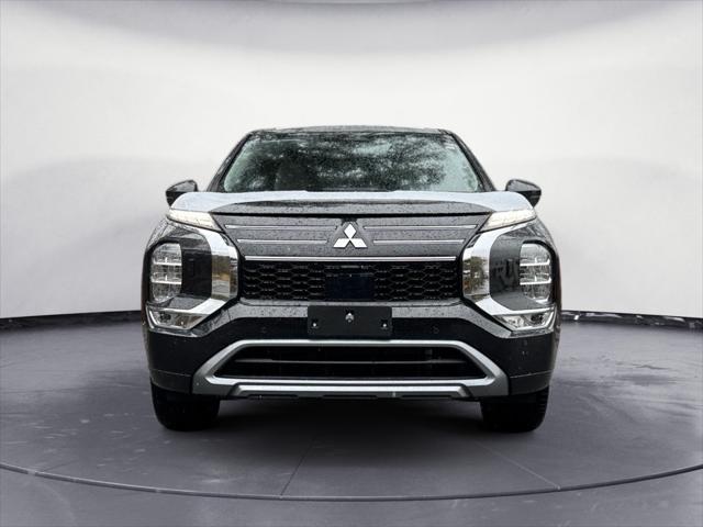 new 2025 Mitsubishi Outlander car, priced at $37,260