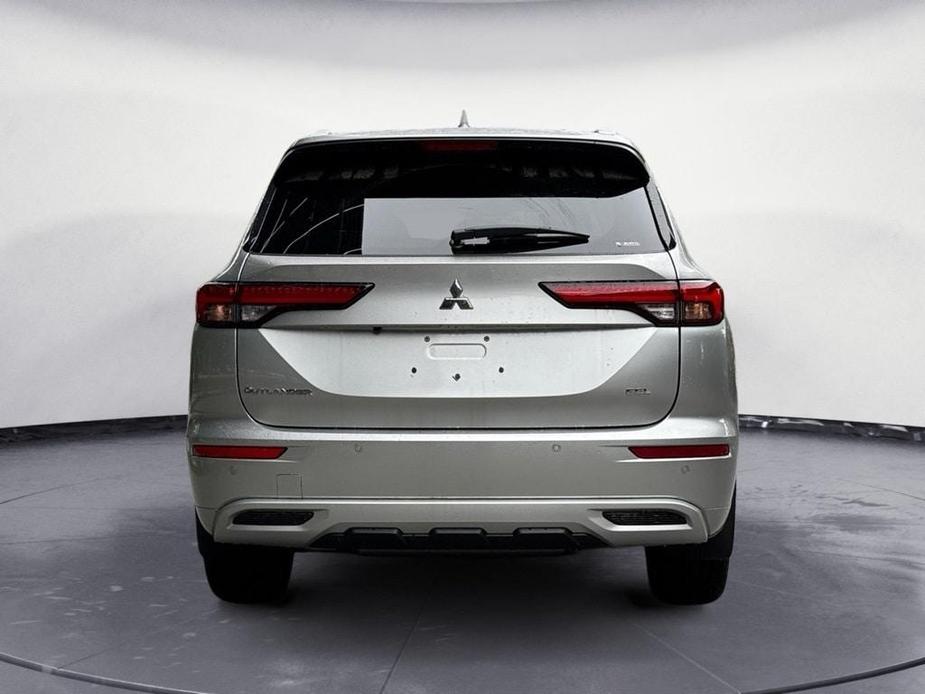 new 2024 Mitsubishi Outlander car, priced at $42,165