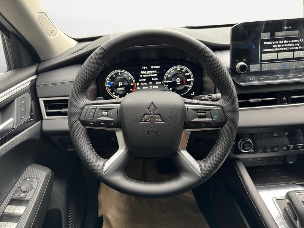 new 2024 Mitsubishi Outlander car, priced at $42,165