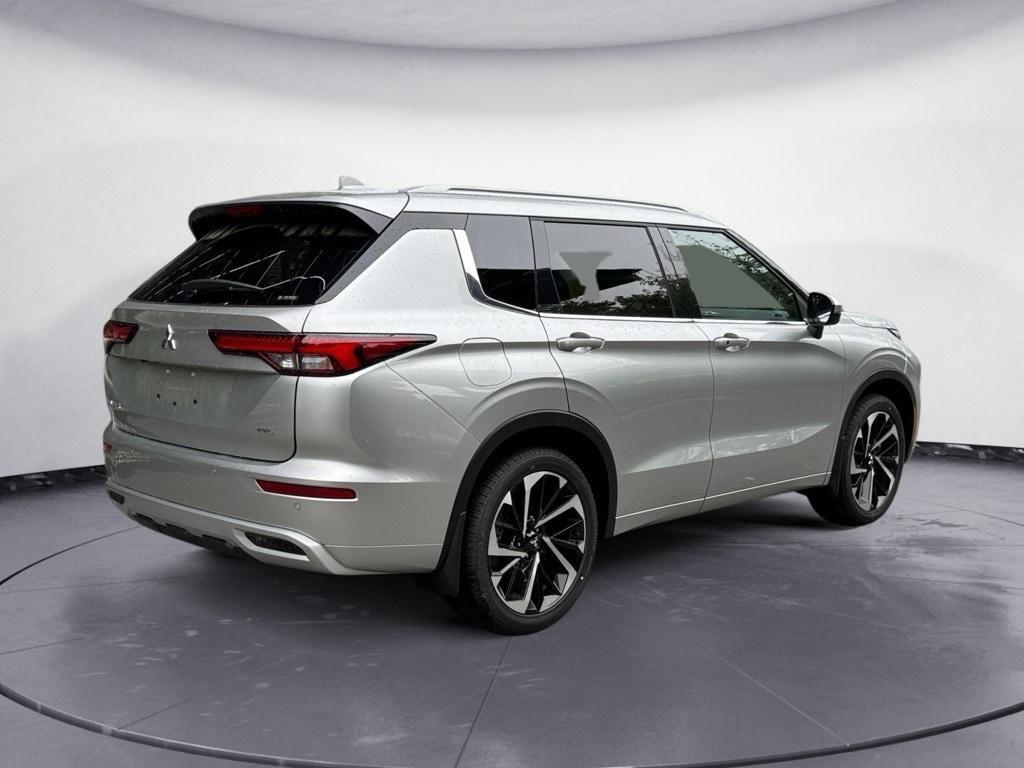 new 2024 Mitsubishi Outlander car, priced at $42,165