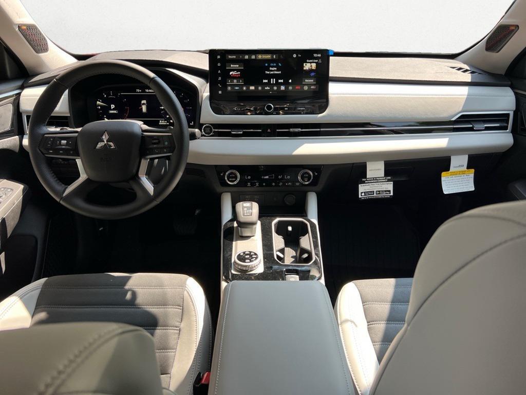 new 2025 Mitsubishi Outlander car, priced at $40,465