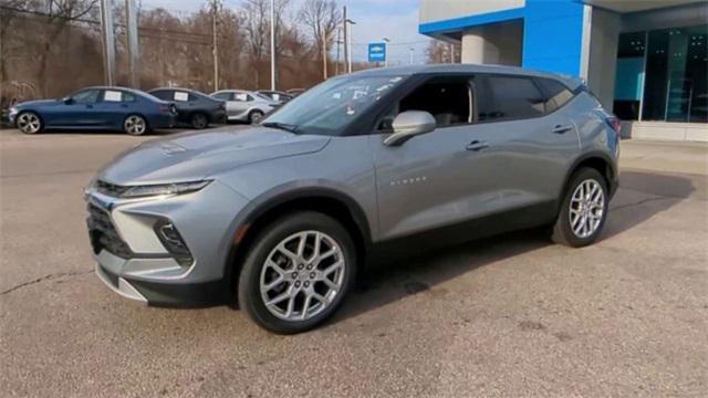 new 2025 Chevrolet Blazer car, priced at $38,173