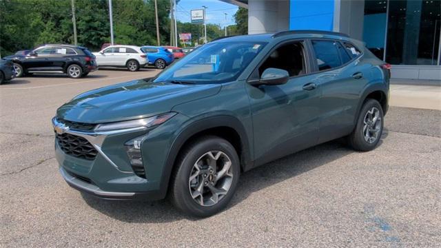 new 2025 Chevrolet Trax car, priced at $24,955