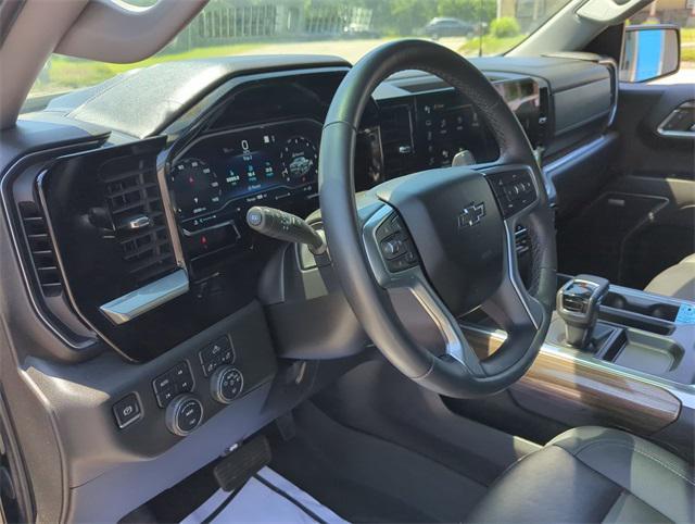 used 2022 Chevrolet Silverado 1500 car, priced at $43,910