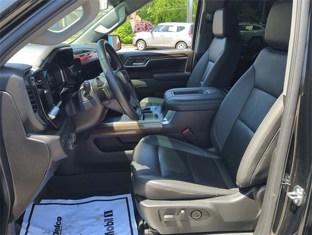 used 2022 Chevrolet Silverado 1500 car, priced at $43,910
