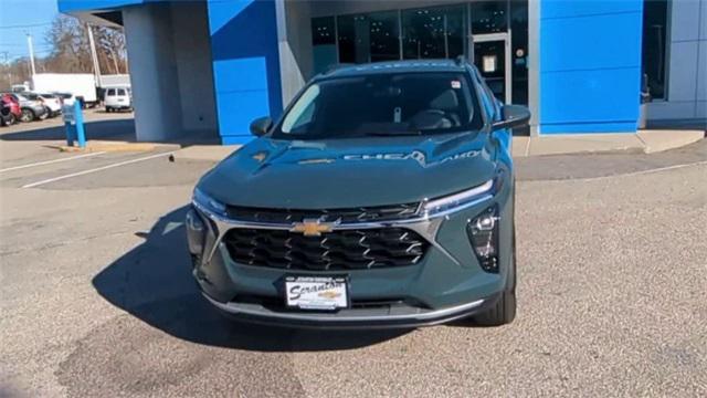 new 2025 Chevrolet Trax car, priced at $24,830