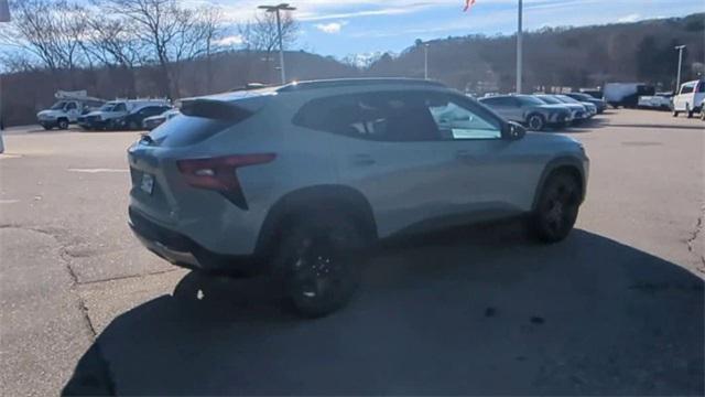 new 2025 Chevrolet Trax car, priced at $25,745