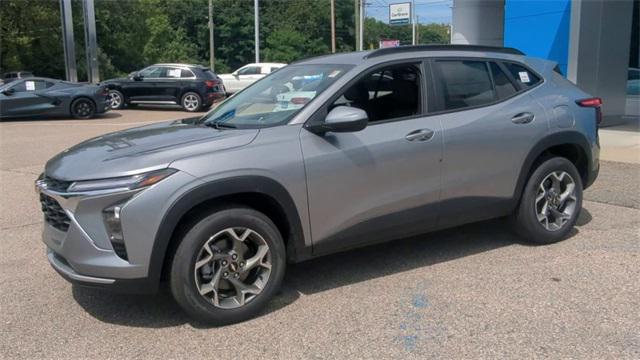 new 2025 Chevrolet Trax car, priced at $24,955