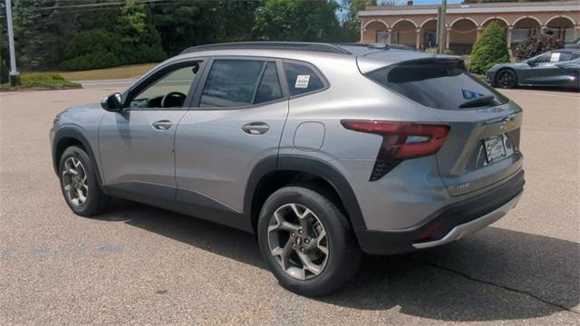 new 2025 Chevrolet Trax car, priced at $24,955