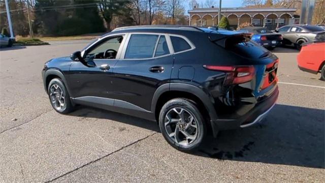 new 2025 Chevrolet Trax car, priced at $24,510