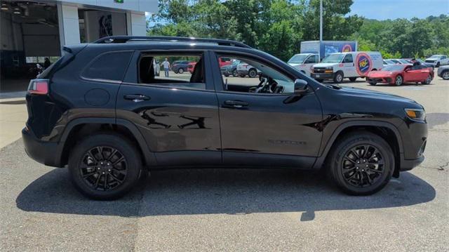 used 2023 Jeep Cherokee car, priced at $24,938