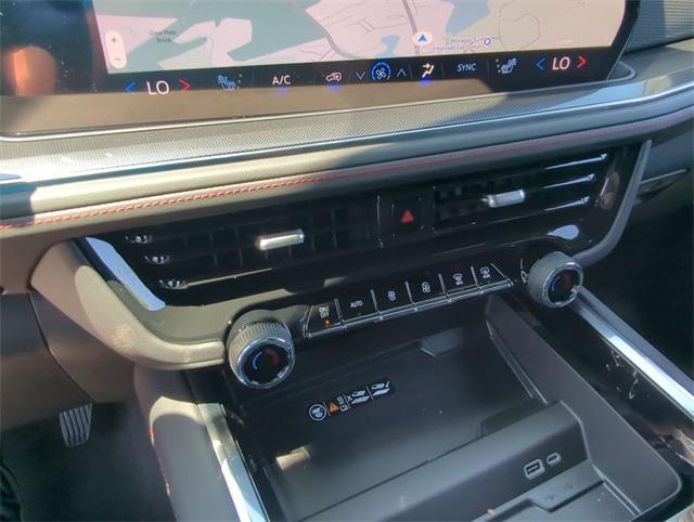 new 2025 Chevrolet Suburban car