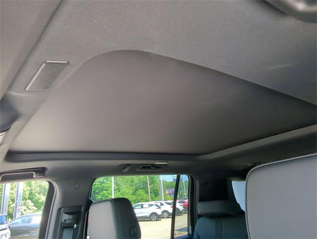 new 2025 Chevrolet Suburban car