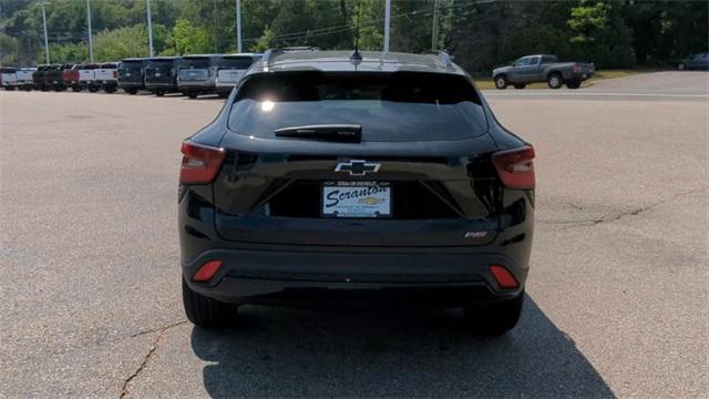 new 2025 Chevrolet Trax car, priced at $26,160