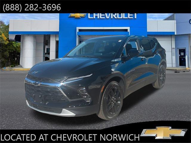 new 2025 Chevrolet Blazer car, priced at $35,330