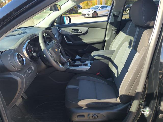 new 2025 Chevrolet Blazer car, priced at $35,330