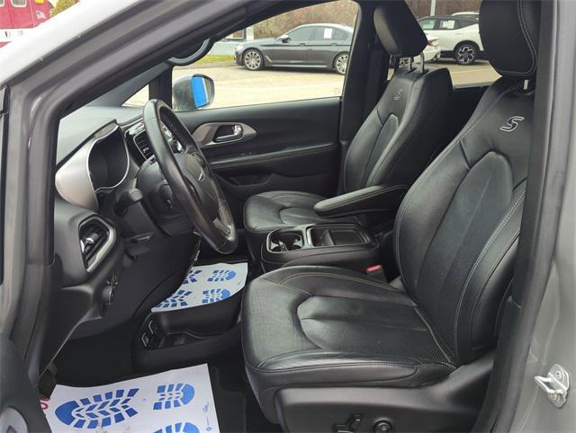 used 2020 Chrysler Pacifica car