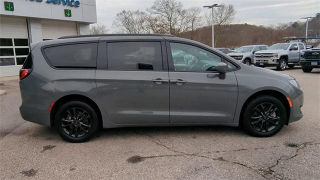 used 2020 Chrysler Pacifica car