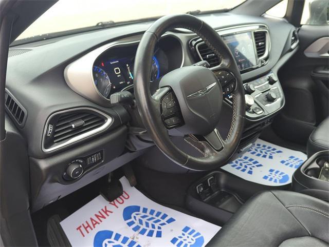 used 2020 Chrysler Pacifica car