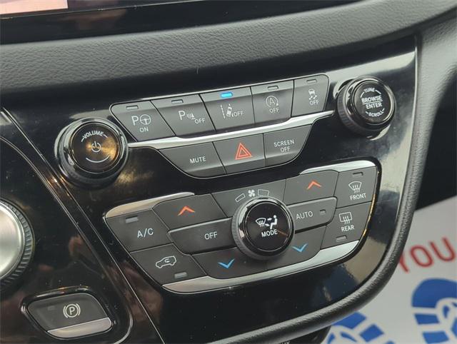 used 2020 Chrysler Pacifica car