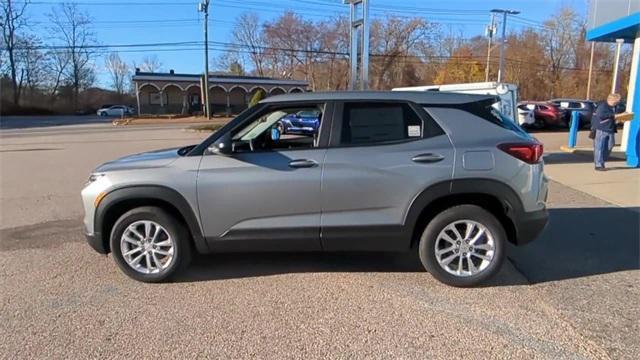 new 2025 Chevrolet TrailBlazer car, priced at $27,105