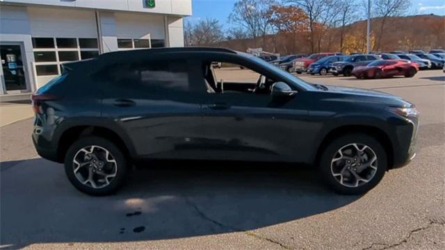 new 2025 Chevrolet Trax car, priced at $24,830