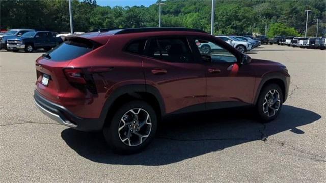 new 2025 Chevrolet Trax car