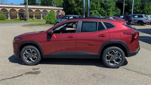 new 2025 Chevrolet Trax car