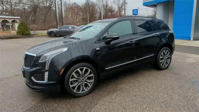 used 2021 Cadillac XT5 car, priced at $32,899