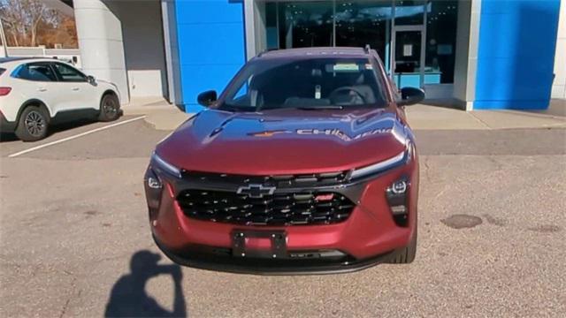 new 2025 Chevrolet Trax car, priced at $26,035