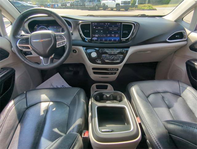 used 2022 Chrysler Pacifica car, priced at $20,523