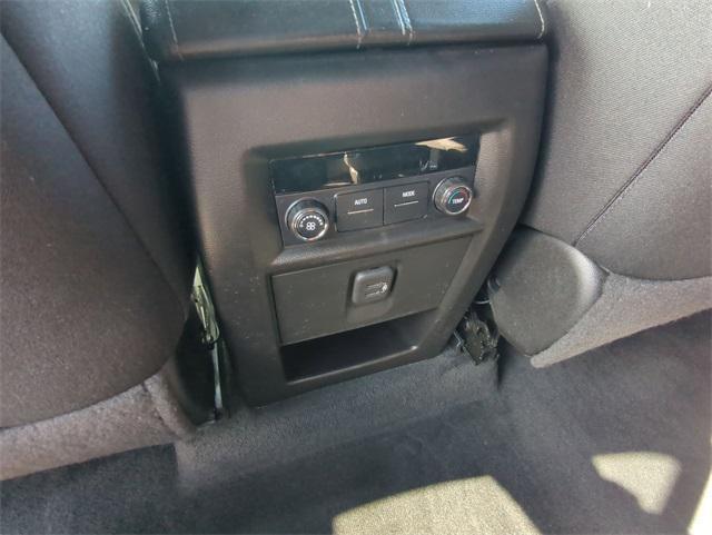 used 2022 Chevrolet Traverse car, priced at $28,766