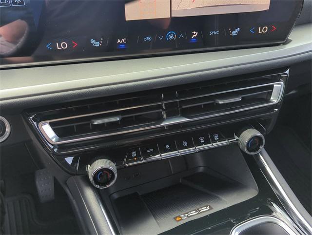 new 2025 Chevrolet Traverse car, priced at $44,945