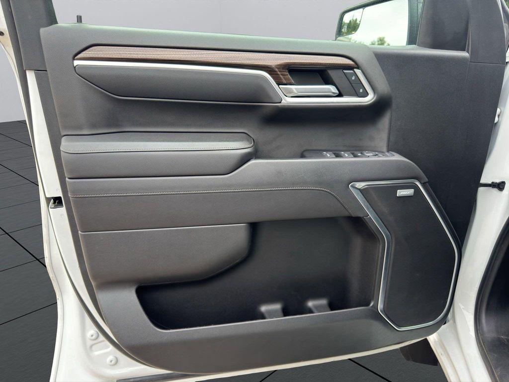 used 2022 Chevrolet Silverado 1500 car, priced at $49,395