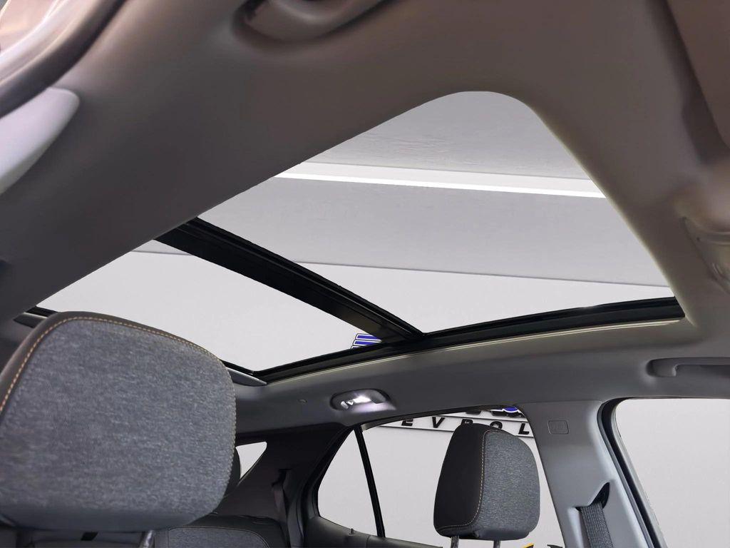 used 2022 Chevrolet Equinox car, priced at $26,895
