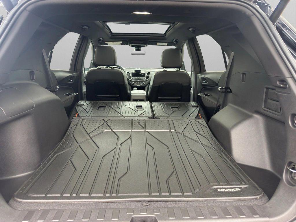used 2023 Chevrolet Equinox car, priced at $27,555