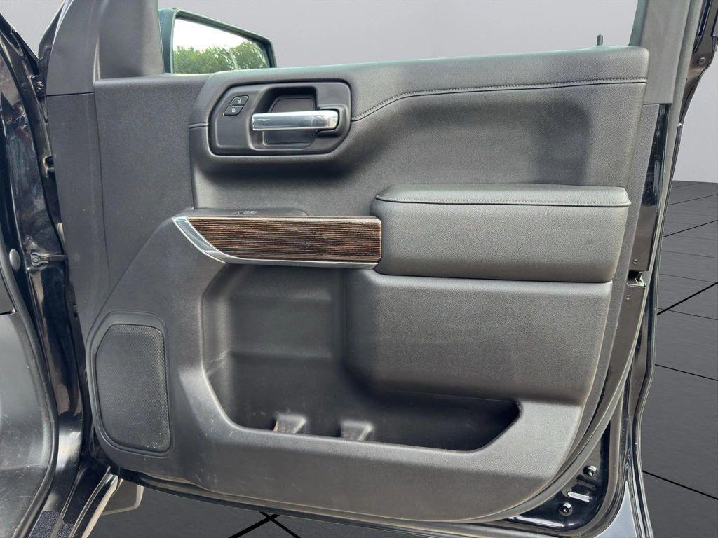 used 2022 GMC Sierra 1500 car, priced at $36,143