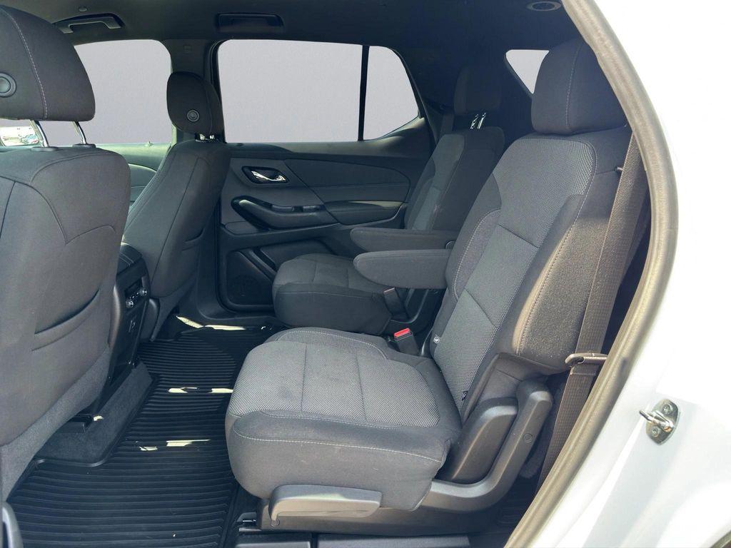used 2023 Chevrolet Traverse car, priced at $36,995