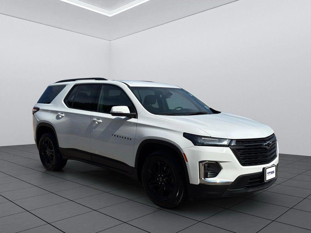 used 2023 Chevrolet Traverse car, priced at $36,995