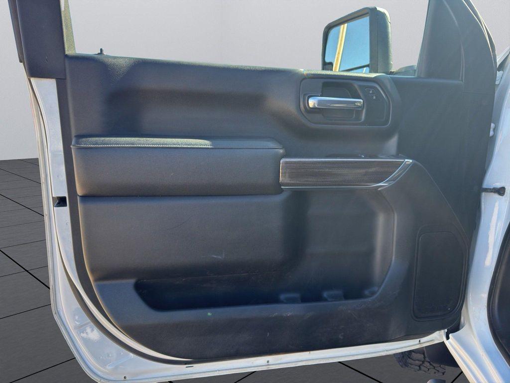 used 2022 Chevrolet Silverado 2500 car, priced at $34,295
