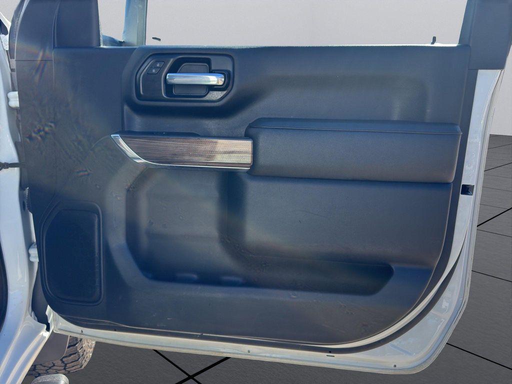 used 2022 Chevrolet Silverado 2500 car, priced at $34,295