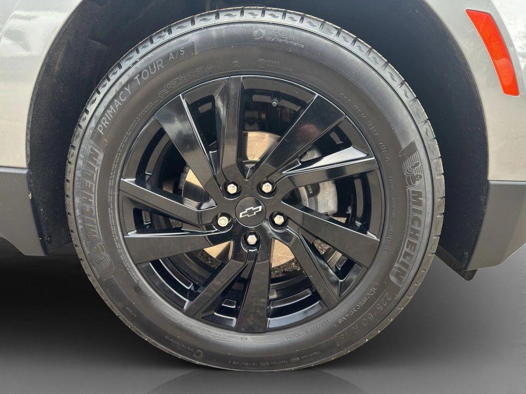 used 2023 Chevrolet Equinox car, priced at $26,495