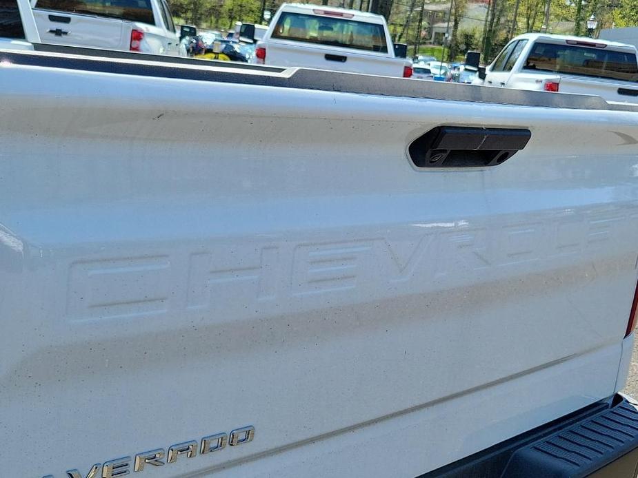 new 2024 Chevrolet Silverado 1500 car, priced at $45,555