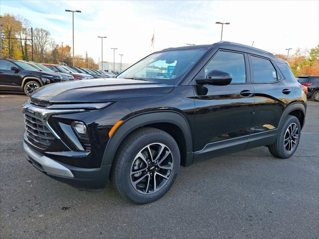 new 2025 Chevrolet TrailBlazer car, priced at $27,475