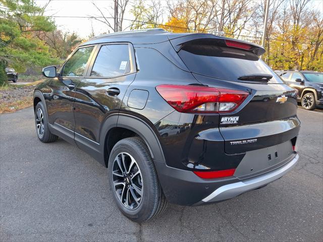 new 2025 Chevrolet TrailBlazer car, priced at $27,475