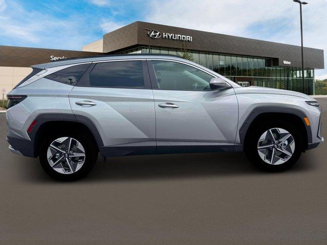 new 2025 Hyundai Tucson Hybrid car