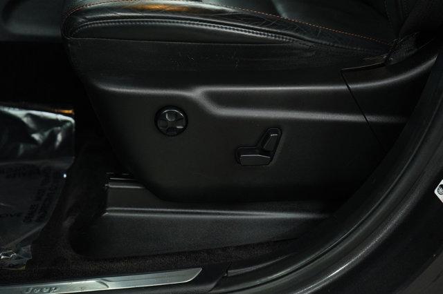 used 2016 Jeep Grand Cherokee car, priced at $19,799